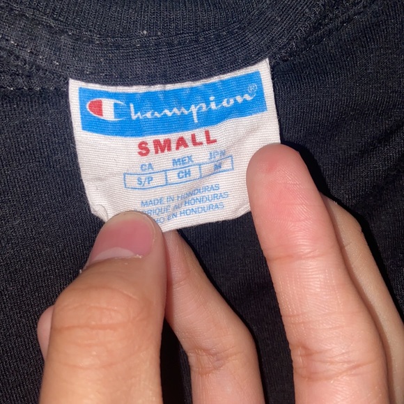 Champion black tee - Picture 2 of 7